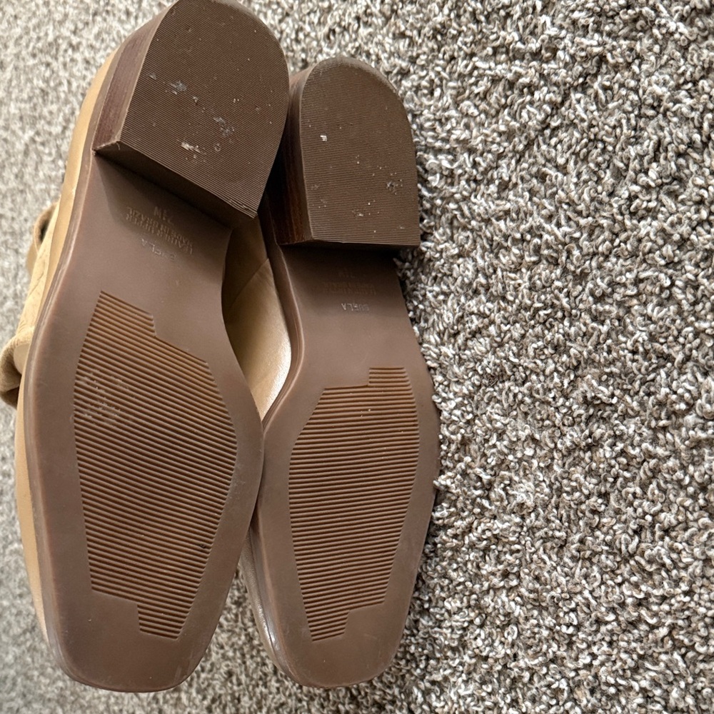 Tan Boots - Picture 3 of 3